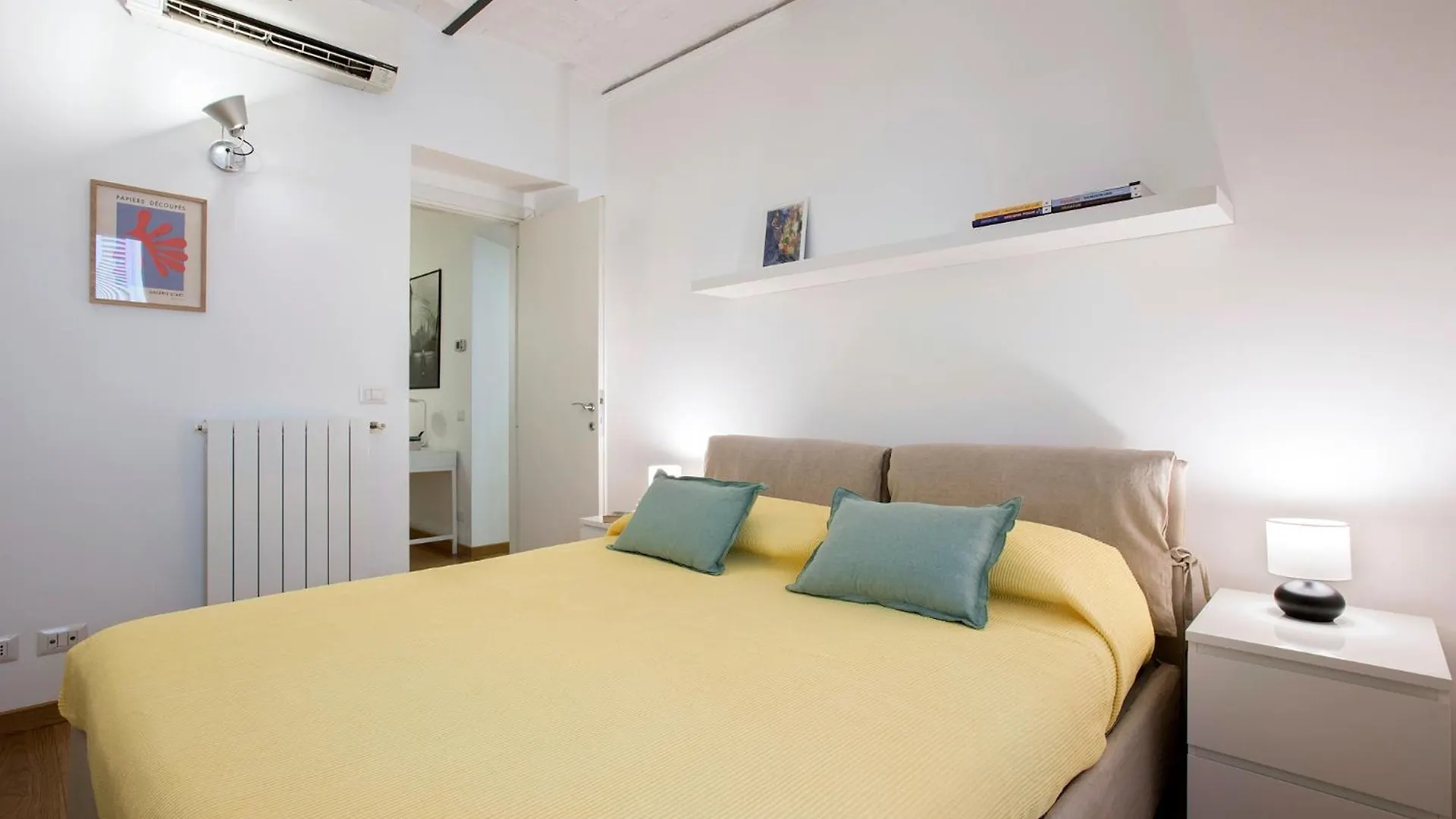Lorenzo\'S Urban Escape location